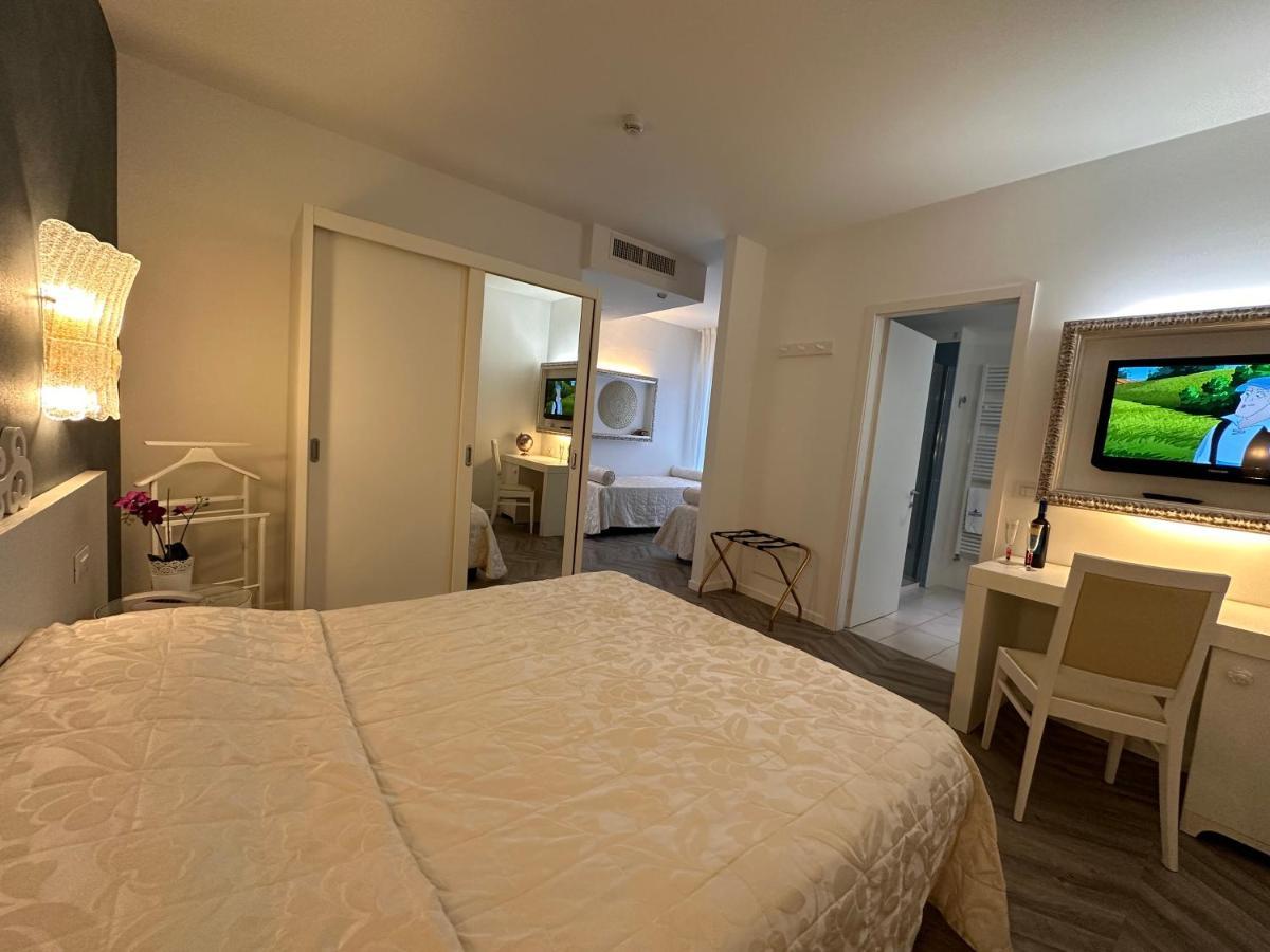 Hotel Albatros ليدو دي يسولو المظهر الخارجي الصورة