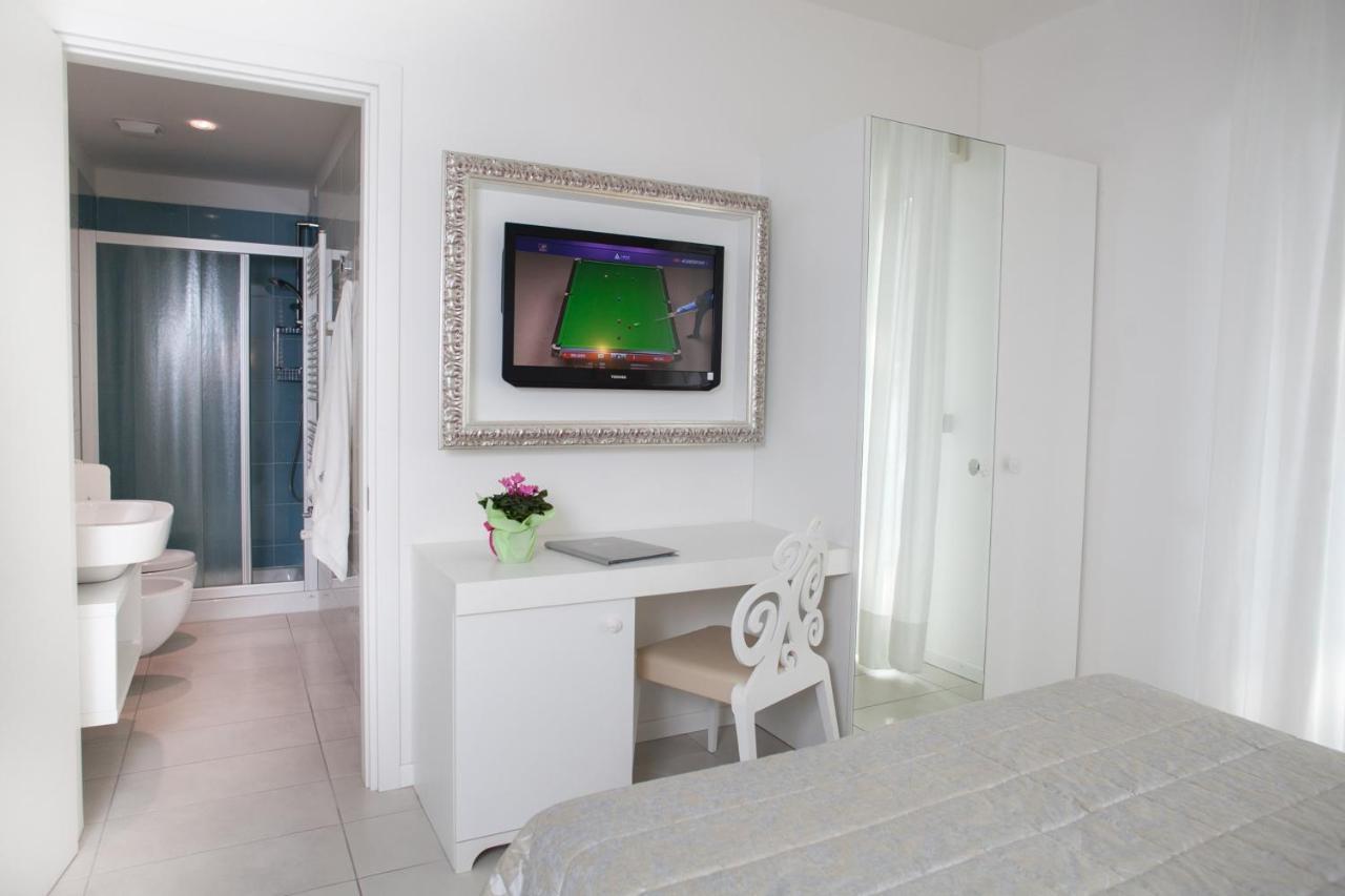 Hotel Albatros ليدو دي يسولو المظهر الخارجي الصورة
