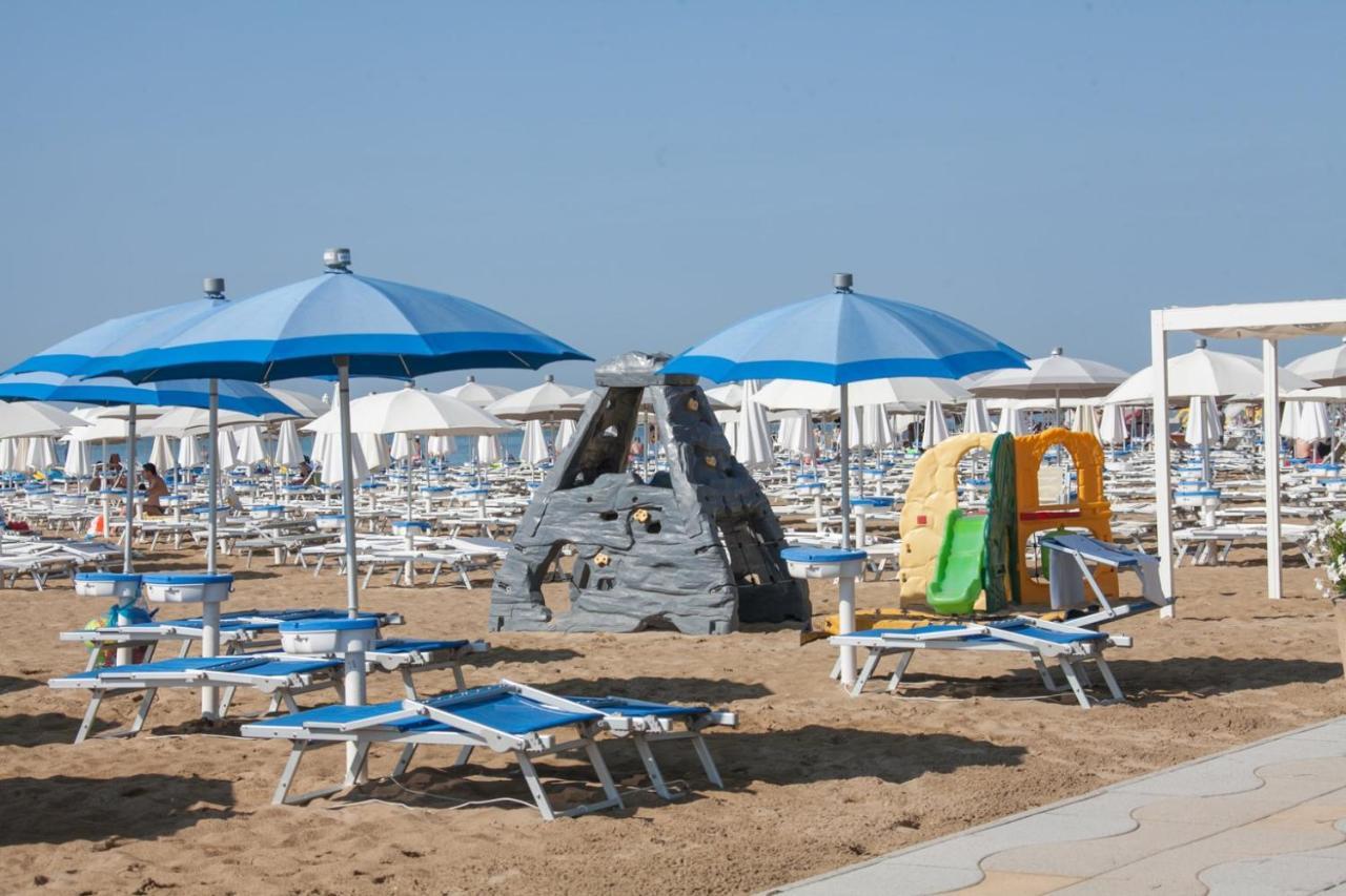Hotel Albatros ليدو دي يسولو المظهر الخارجي الصورة